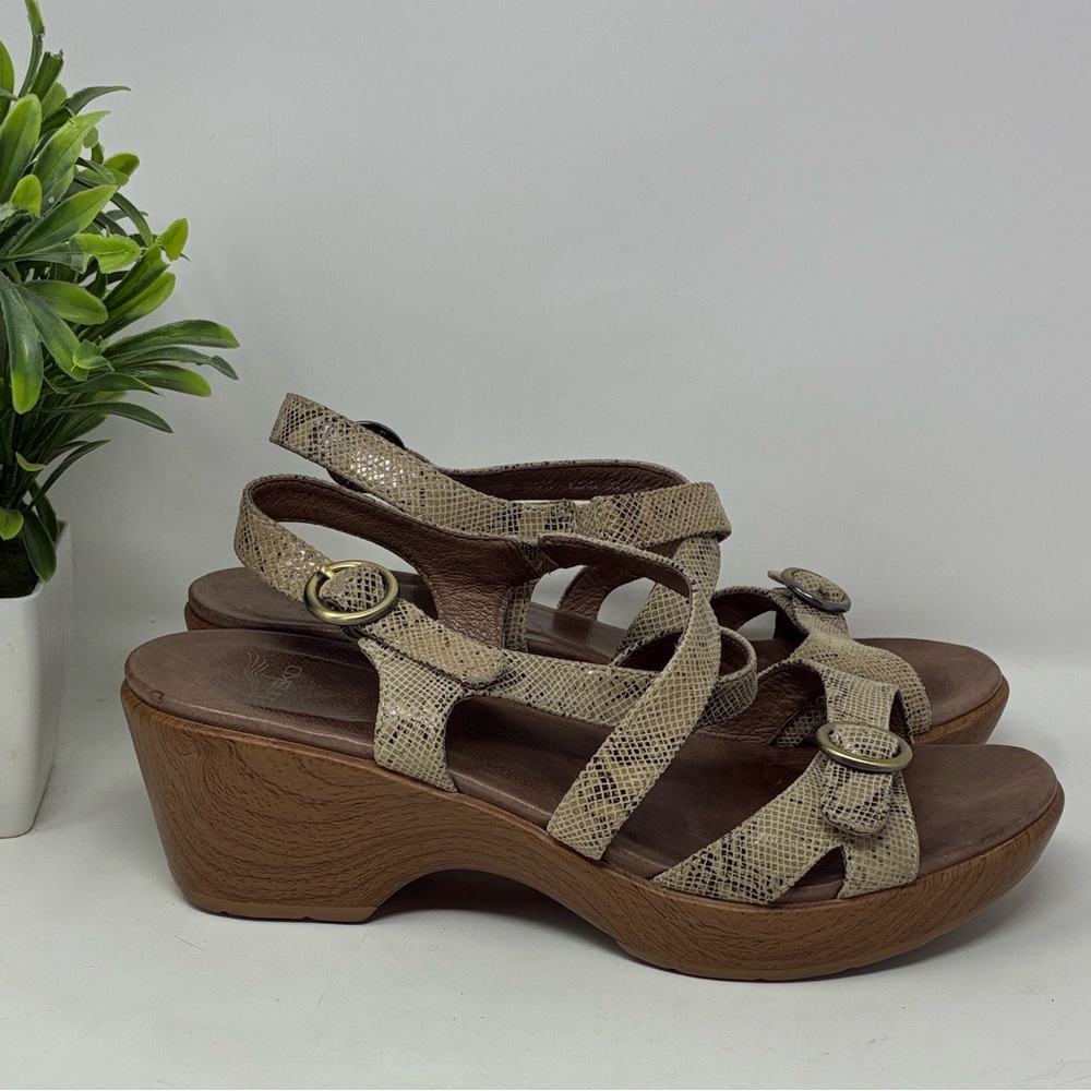 Dansko Julie Platform Open Toe Sandal-Taupe Snake